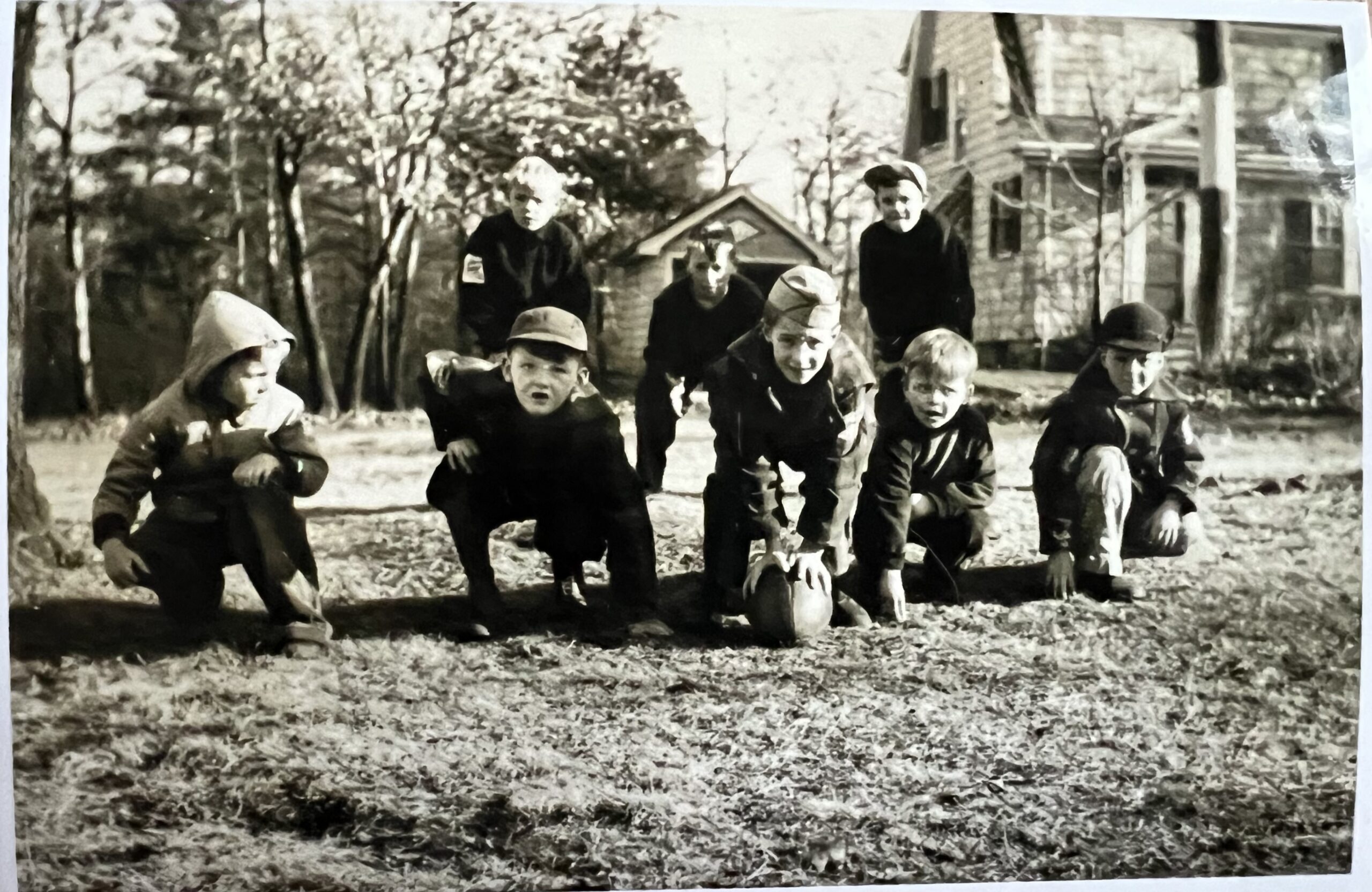 Black and white photo of children posing
